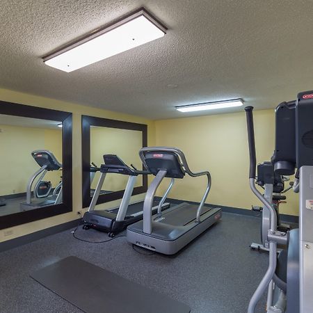 Spark By Hilton Tampa Brandon Экстерьер фото