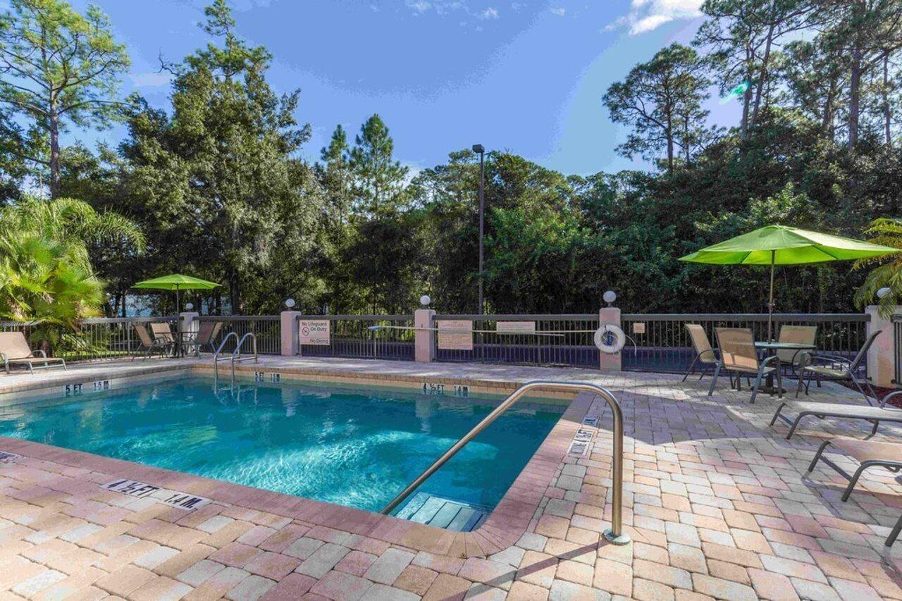 Spark By Hilton Tampa Brandon Экстерьер фото