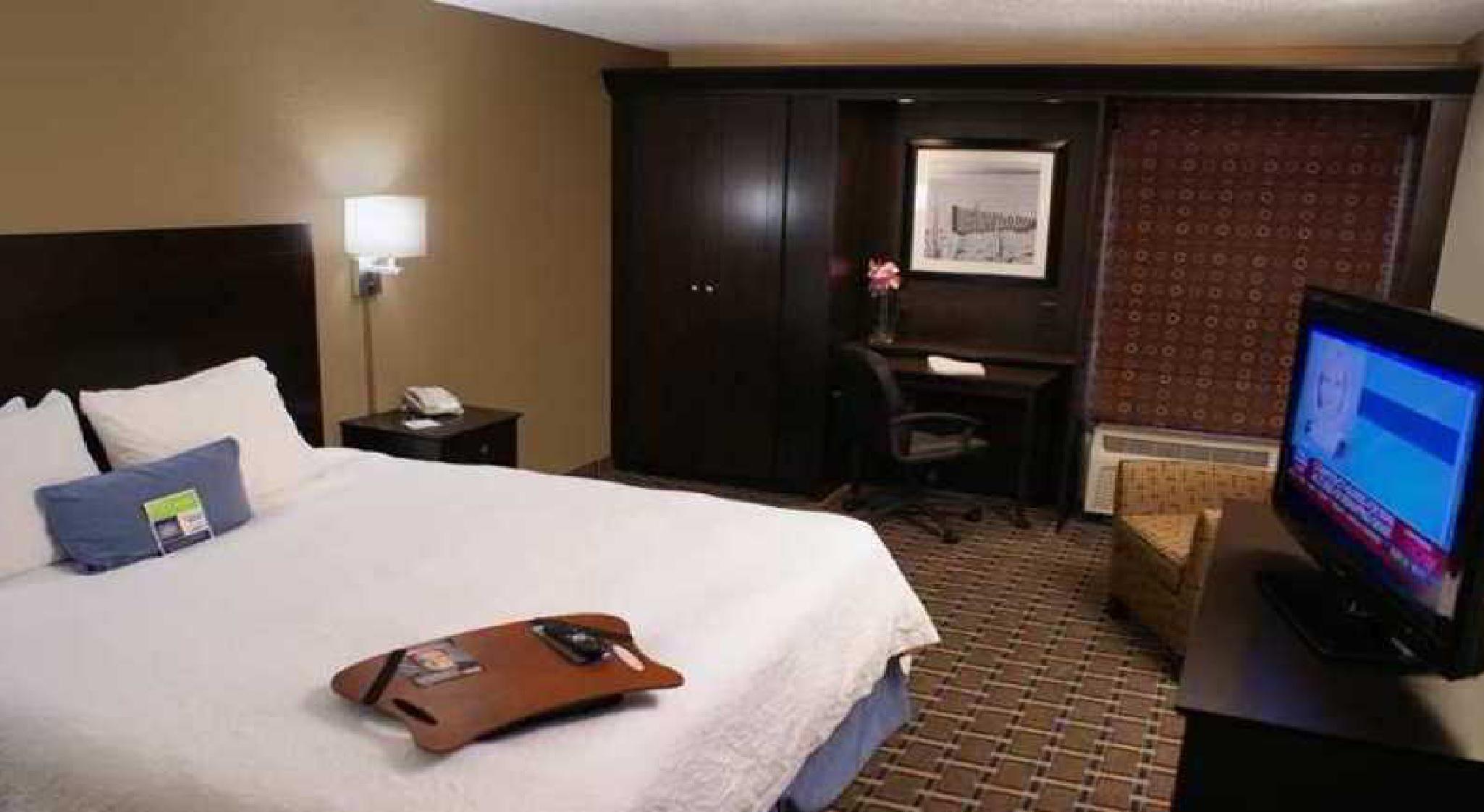 Spark By Hilton Tampa Brandon Экстерьер фото