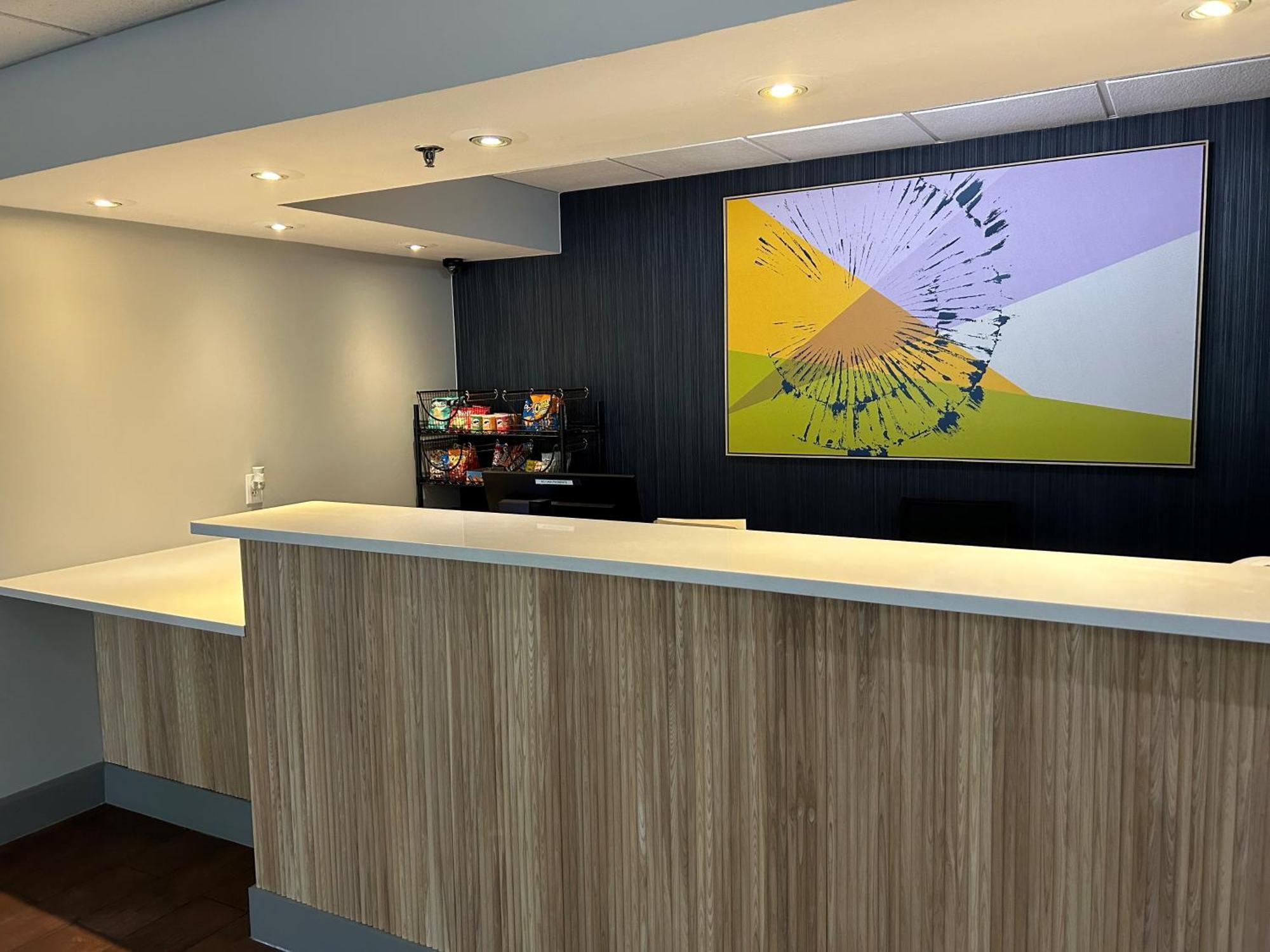 Spark By Hilton Tampa Brandon Экстерьер фото