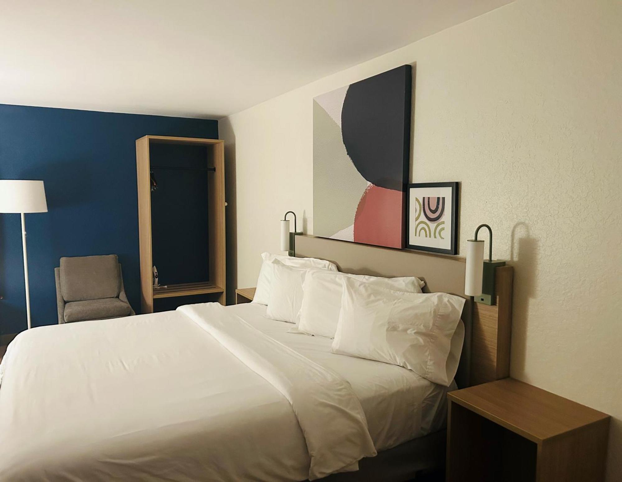 Spark By Hilton Tampa Brandon Экстерьер фото