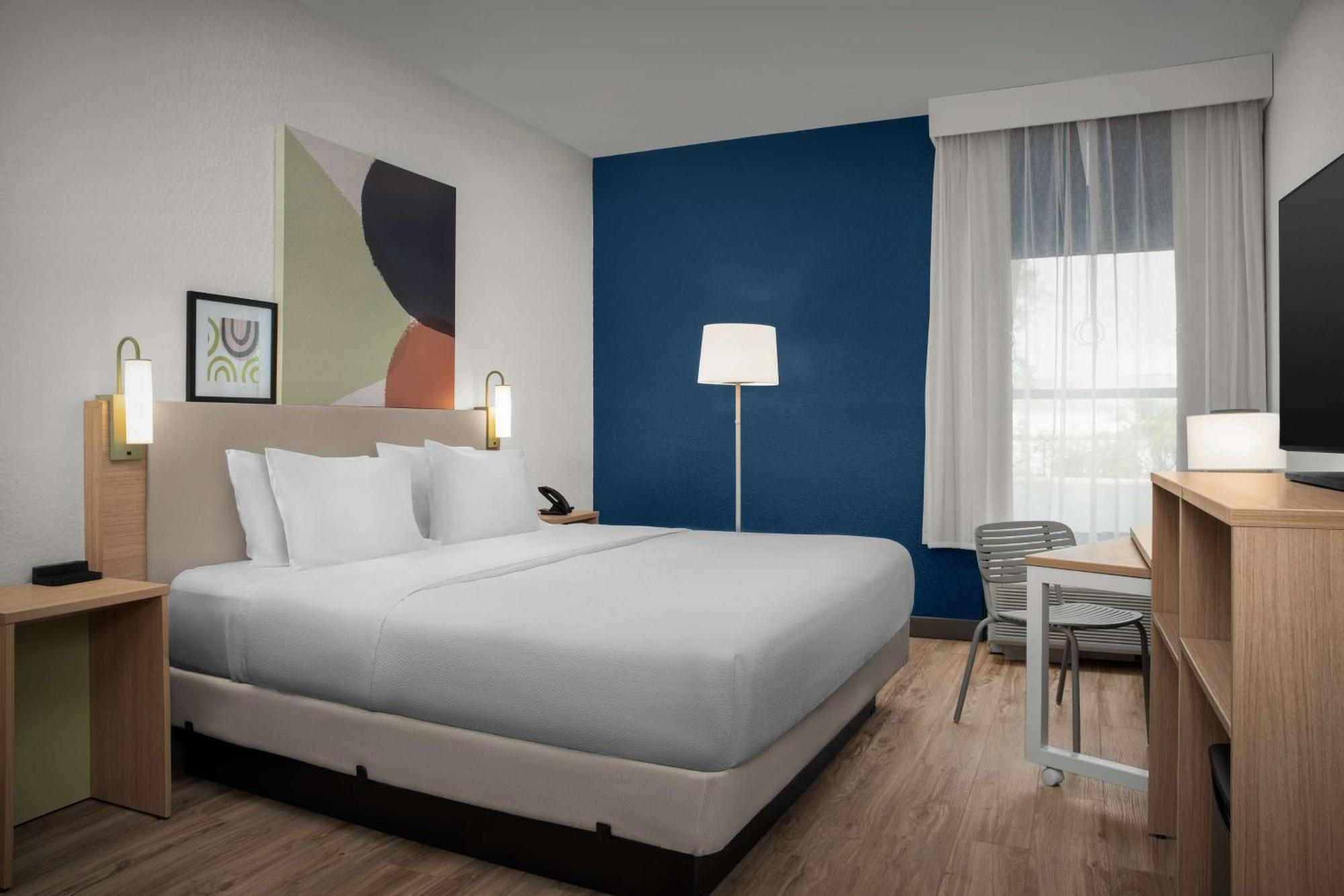 Spark By Hilton Tampa Brandon Экстерьер фото